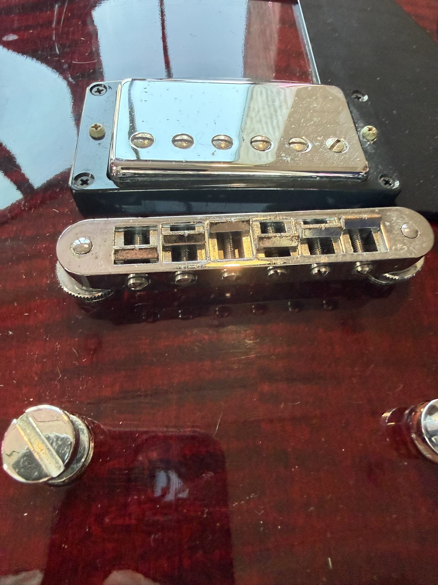 Бридж Gibson с неаккуратно пропиленными седлами до работ