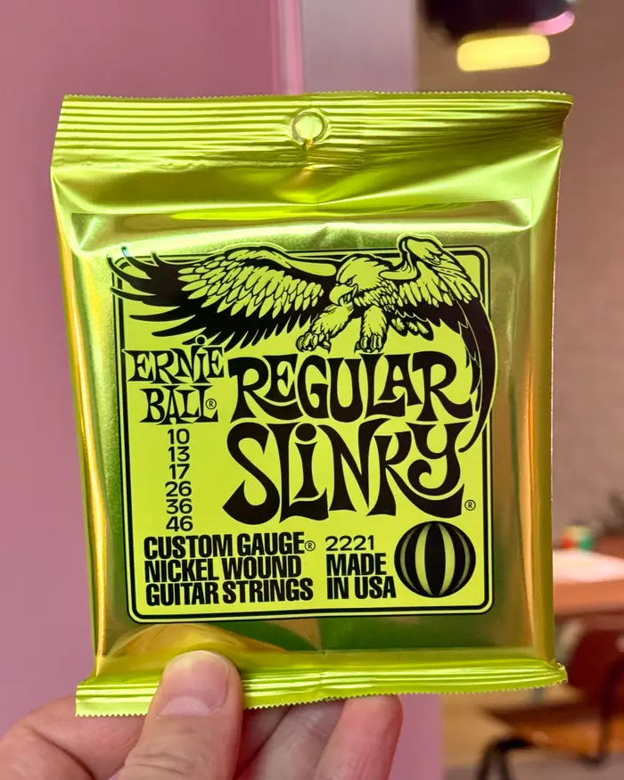 Ernie Ball Ernie Ball Regular Slinky, 10-46, струны для электрогитары