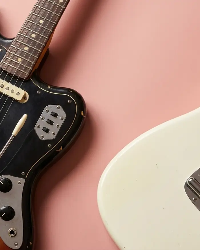 Fender Jazzmaster с офсетной формой корпуса