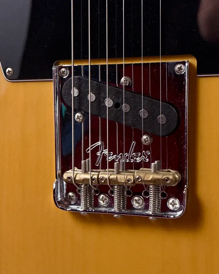 Бридж Fender Telecaster крупным планом