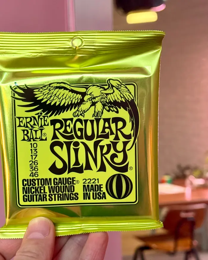 Ernie Ball Ernie Ball Regular Slinky, 10-46, струны для электрогитары