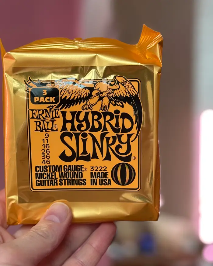 Ernie Ball Ernie Ball Hybrid Slinky 3-pack, 9-46, 3 комплекта струн для электрогитары