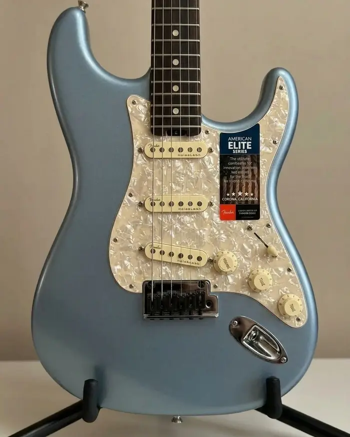 Fender American Elite Stratocaster
