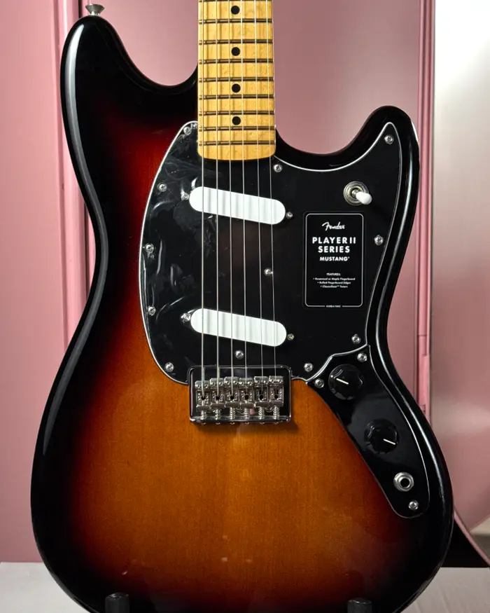 Fender Player II Mustang