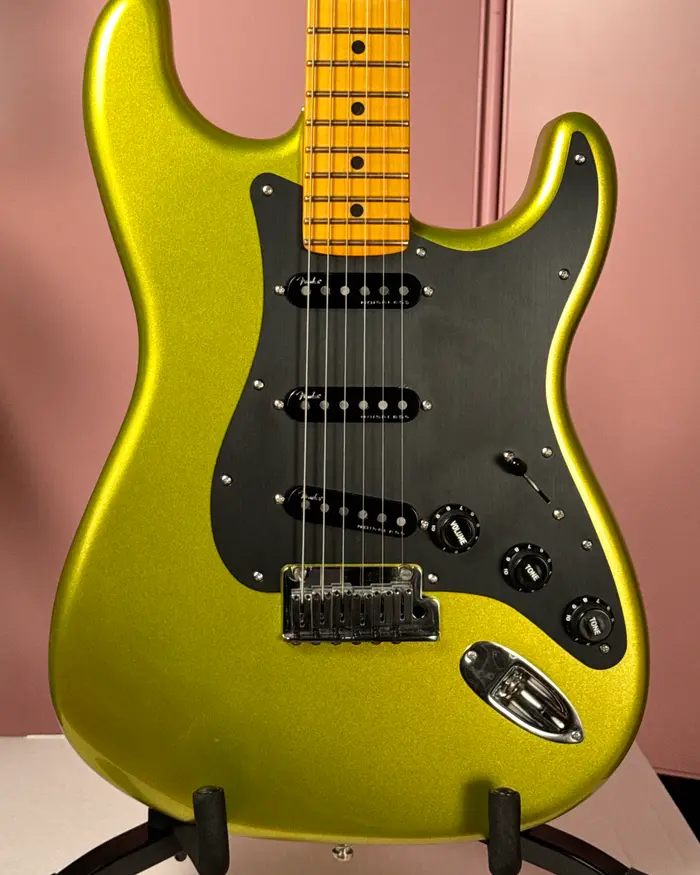 Fender American Ultra II Stratocaster