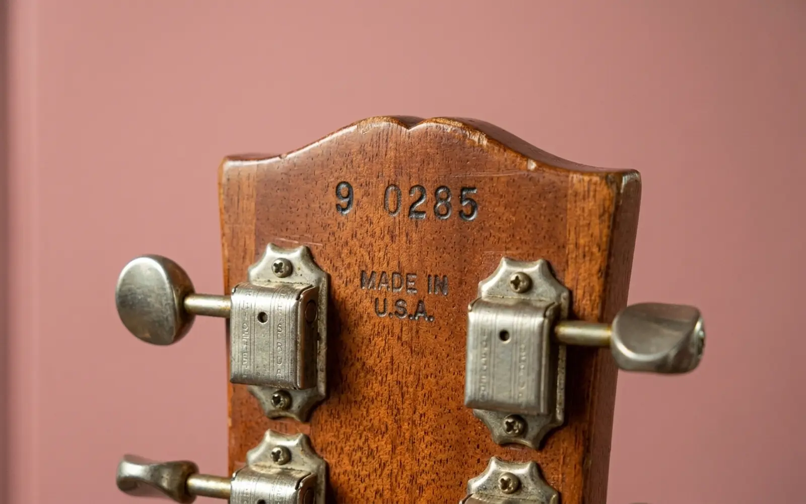 Серийный номер Gibson Les Paul Traditional 1960 2011