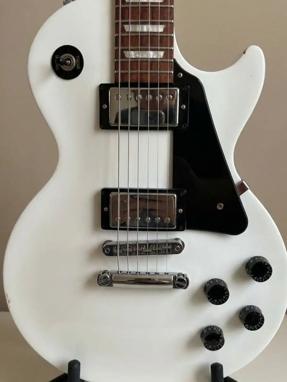 Gibson Les Paul Studio 2017 Apline White, электрогитара