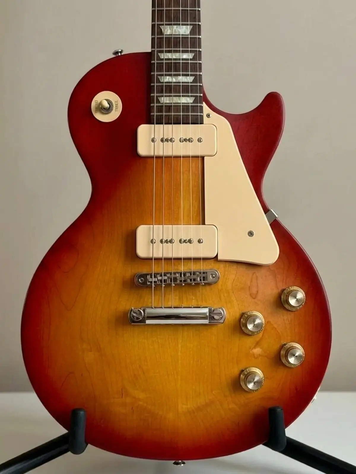 Gibson Les Paul Studio 50's Tribute P-90 Worn Satin Cherry