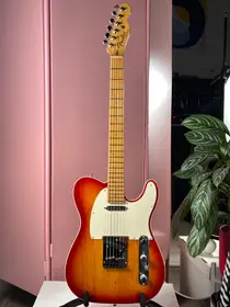 Fender American Deluxe Telecaster 2002 Cherry Sunburst, электрогитара, фото 2