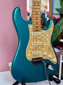 Fender American Elite Stratocaster 2017 Ocean Turquoise, электрогитара, фото 1