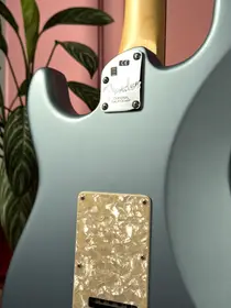 Fender American Elite Stratocaster 2019 Satin Ice Blue Metallic, электрогитара, фото 12