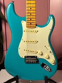 Fender American Professional II Stratocaster 2022 Miami Blue, электрогитара, фото 1