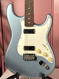 Fender Limited Edition American Professional II Stratocaster HH 2024 Ice Blue Metallic w/ Matching Headstock, электрогитара, фото 1