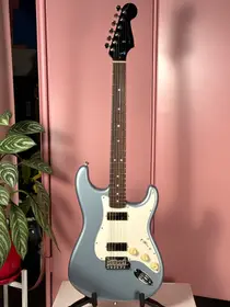 Fender Limited Edition American Professional II Stratocaster HH 2024 Ice Blue Metallic w/ Matching Headstock, электрогитара, фото 2