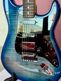 Fender American Ultra Stratocaster 2021 Denim Burst, электрогитара, фото 5