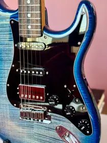 Fender American Ultra Stratocaster 2021 Denim Burst, электрогитара, фото 6