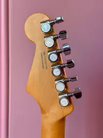 Fender American Ultra Stratocaster 2021 Denim Burst, электрогитара, фото 8