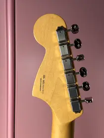 Fender Player II Mustang 2024 3-Tone Sunburst, электрогитара, фото 8