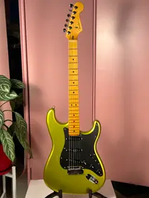 Fender American Ultra II Stratocaster 2024 Solar Flare, электрогитара, фото 2