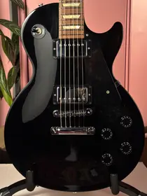 Gibson Les Paul Studio 2006 Ebony за 110 000 ₽, электрогитара, фото 1