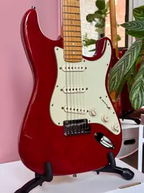 Fender American Deluxe Stratocaster 1998 Crimson Red Transparent, электрогитара, фото 1