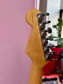 Fender American Deluxe Stratocaster 1998 Crimson Red Transparent, электрогитара, фото 9