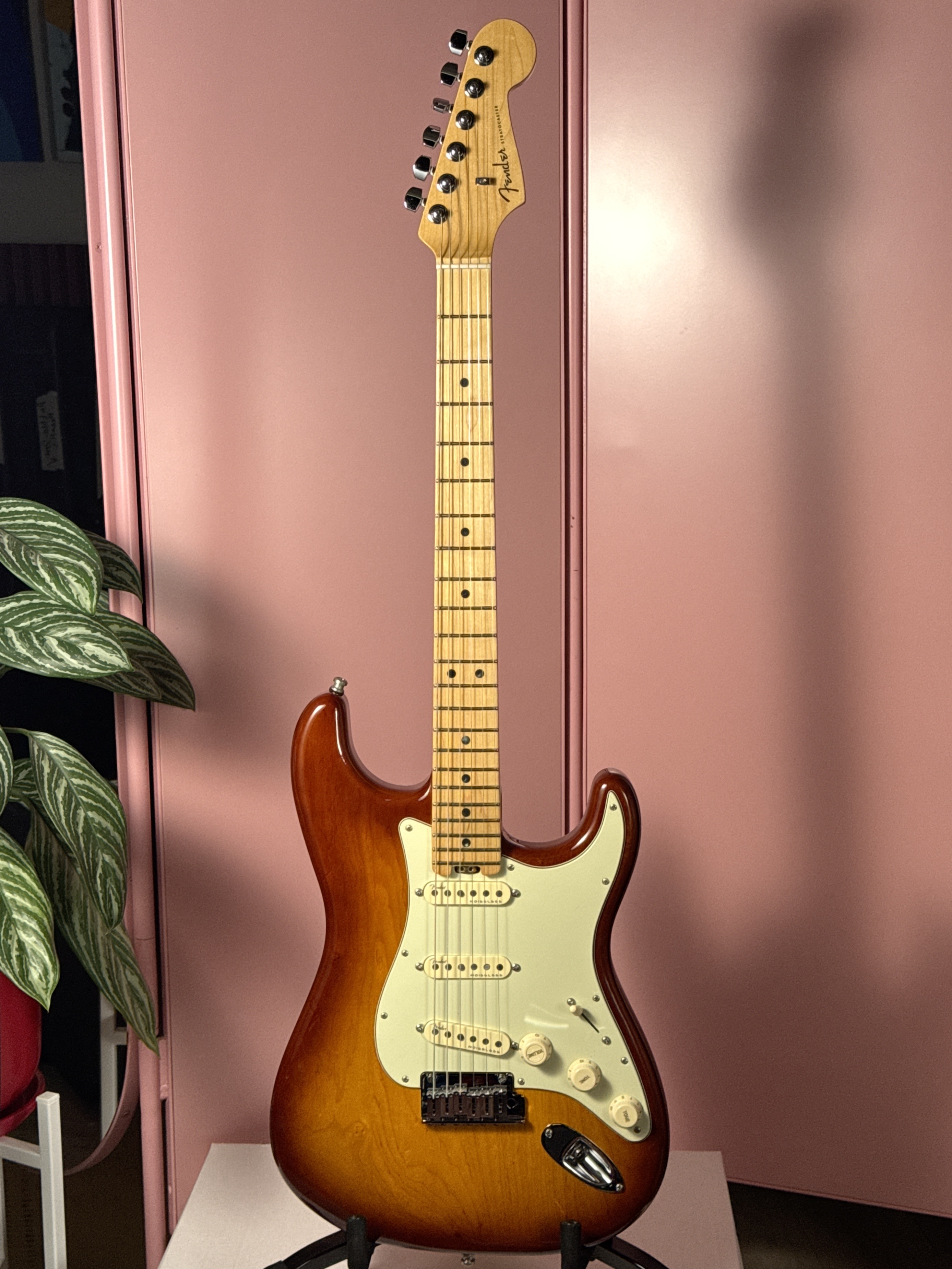 Fender American Elite Stratocaster 2016 Cherry Sunburst, электрогитара, фото 2