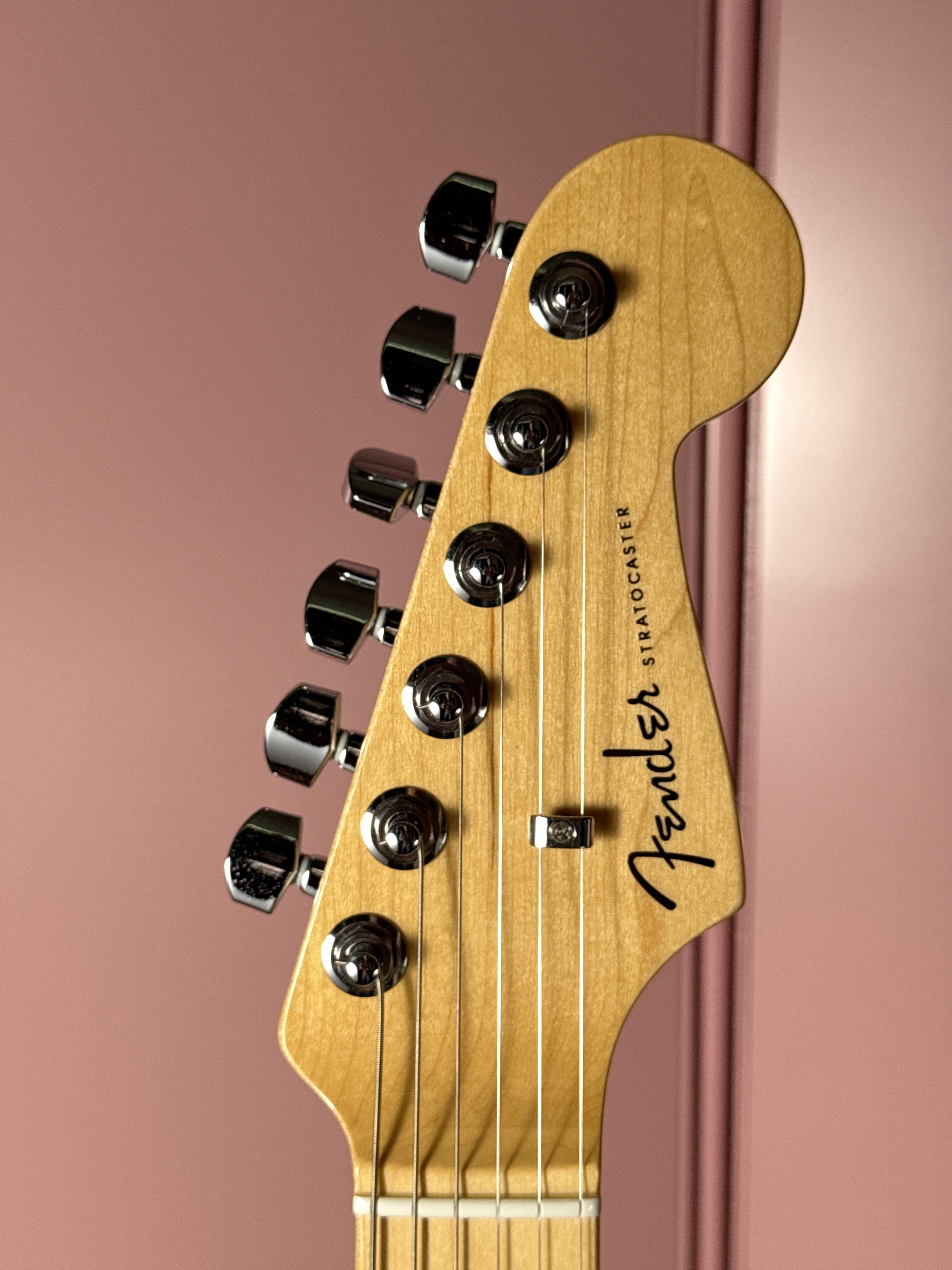 Fender American Elite Stratocaster 2016 Cherry Sunburst, электрогитара, фото 3